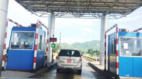 Khánh Hòa xin miễn phí cho xe ở địa phương qua 2 trạm BOT - Ảnh 1. Khánh Hòa xin miễn phí cho xe ở địa phương qua 2 trạm BOT - Ảnh 1.