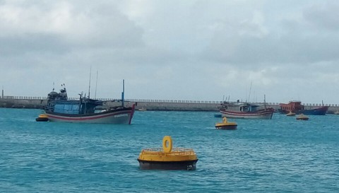 Bão Tembin giật cấp 10-11, áp sát quần đảo Trường Sa - Ảnh 2. Bão Tembin giật cấp 10-11, áp sát quần đảo Trường Sa - Ảnh 2.