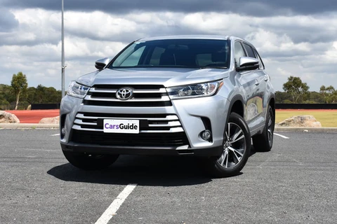 Madza CX-9, Toyota Kluger, Kia Sorento ai hơn ai? - Ảnh 3. Madza CX-9, Toyota Kluger, Kia Sorento ai hơn ai? - Ảnh 3.