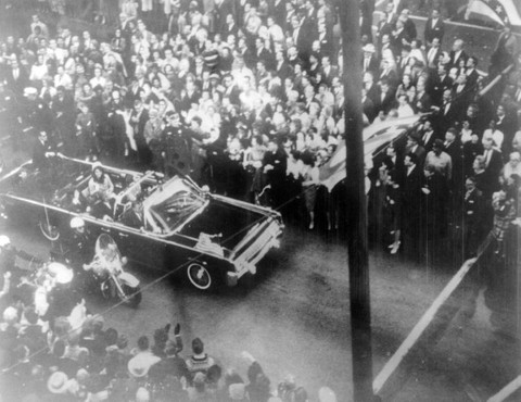 Ông Trump cho phép công khai hồ sơ vụ ám sát Kennedy - Ảnh 1. Ông Trump cho phép công khai hồ sơ vụ ám sát Kennedy - Ảnh 1.