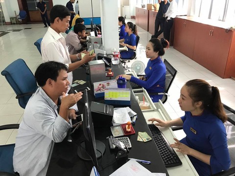 Ngày thứ 2 bán vé tàu tết: hơn nửa số vé được đặt mua - Ảnh 2. Ngày thứ 2 bán vé tàu tết: hơn nửa số vé được đặt mua - Ảnh 2.