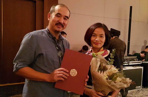 Tro tàn rực rỡ giành Busan Award tại Asian Project Market - Ảnh 1. Tro tàn rực rỡ giành Busan Award tại Asian Project Market - Ảnh 1.