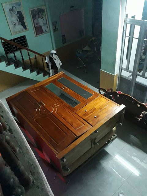 Thủy điện tăng xả trong đêm, Quảng Nam ngập chìm trong lũ - Ảnh 8. Thủy điện tăng xả trong đêm, Quảng Nam ngập chìm trong lũ - Ảnh 8.