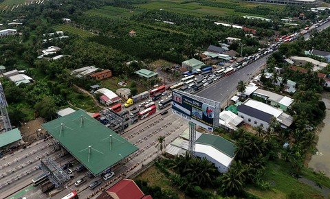 Ngày thứ tư thu phí, BOT Cai Lậy xả trạm lần thứ 19 - Ảnh 7. Ngày thứ tư thu phí, BOT Cai Lậy xả trạm lần thứ 19 - Ảnh 7.