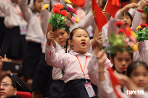 Tổng bí thư Nguyễn Phú Trọng: ‘Tránh nhạt Đảng, khô Đoàn’ - Ảnh 7. Tổng bí thư Nguyễn Phú Trọng: ‘Tránh nhạt Đảng, khô Đoàn’ - Ảnh 7.