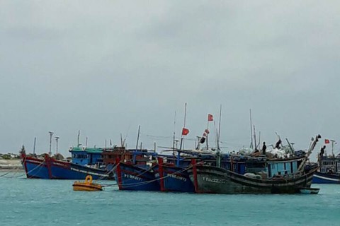 Dự kiến sơ tán gần 1 triệu dân, miền Tây ráo riết ứng phó bão Tembin - Ảnh 1. Dự kiến sơ tán gần 1 triệu dân, miền Tây ráo riết ứng phó bão Tembin - Ảnh 1.