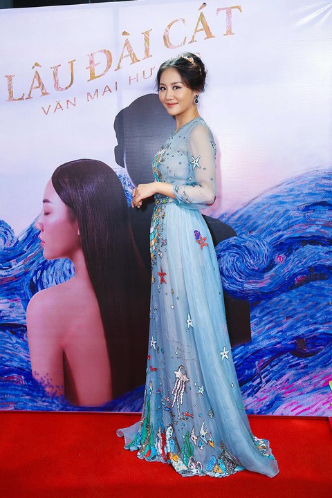 Sau chia tay, Văn Mai Hương ra mắt MV kể chuyện tình buồn - Ảnh 4. Sau chia tay, Văn Mai Hương ra mắt MV kể chuyện tình buồn - Ảnh 4.