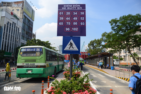 TP.HCM khánh thành trạm xe buýt Hàm Nghi hiện đại - Ảnh 4. TP.HCM khánh thành trạm xe buýt Hàm Nghi hiện đại - Ảnh 4.