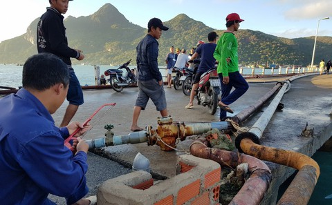 Hàng ngàn ngư dân tại Côn Đảo sẵn sàng ra khơi - Ảnh 3. Hàng ngàn ngư dân tại Côn Đảo sẵn sàng ra khơi - Ảnh 3.