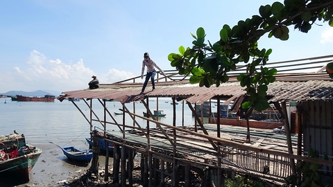 Nhà hàng lấn biển trái phép ở Vũng Tàu tự tháo dỡ - Ảnh 3. Nhà hàng lấn biển trái phép ở Vũng Tàu tự tháo dỡ - Ảnh 3.