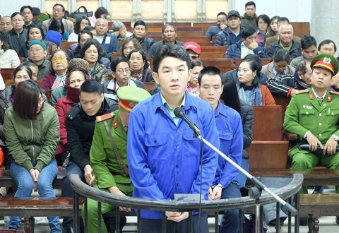 Đề nghị án tù chung thân cho chủ sàn vàng Khải Thái - Ảnh 1. Đề nghị án tù chung thân cho chủ sàn vàng Khải Thái - Ảnh 1.