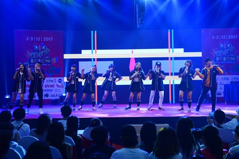P336 lần đầu có mini show, hát cùng nhóm nhạc thần tượng Tempura Kidz - Ảnh 3. P336 lần đầu có mini show, hát cùng nhóm nhạc thần tượng Tempura Kidz - Ảnh 3.