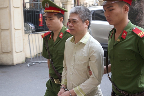 Hà Văn Thắm nói đã kiểm soát để Nguyễn Xuân Sơn không tham ô - Ảnh 1. Hà Văn Thắm nói đã kiểm soát để Nguyễn Xuân Sơn không tham ô - Ảnh 1.
