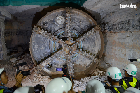 Đón Robot TBM về ga Nhà hát thành phố - Ảnh 3. Đón Robot TBM về ga Nhà hát thành phố - Ảnh 3.