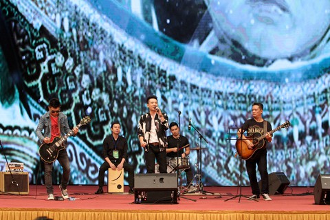 Tỉ phú Jack Ma: Kêu ca sẽ không bao giờ có cơ hội - Ảnh 5. Tỉ phú Jack Ma: Kêu ca sẽ không bao giờ có cơ hội - Ảnh 5.