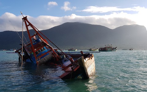 Hàng ngàn ngư dân tại Côn Đảo sẵn sàng ra khơi - Ảnh 4. Hàng ngàn ngư dân tại Côn Đảo sẵn sàng ra khơi - Ảnh 4.