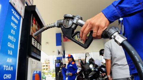 Giá thực phẩm và xăng dầu đẩy CPI tháng 10 tăng - Ảnh 1. Giá thực phẩm và xăng dầu đẩy CPI tháng 10 tăng - Ảnh 1.
