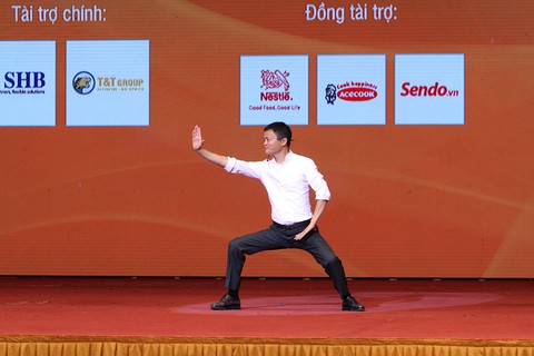 Tỉ phú Jack Ma: Kêu ca sẽ không bao giờ có cơ hội - Ảnh 7. Tỉ phú Jack Ma: Kêu ca sẽ không bao giờ có cơ hội - Ảnh 7.
