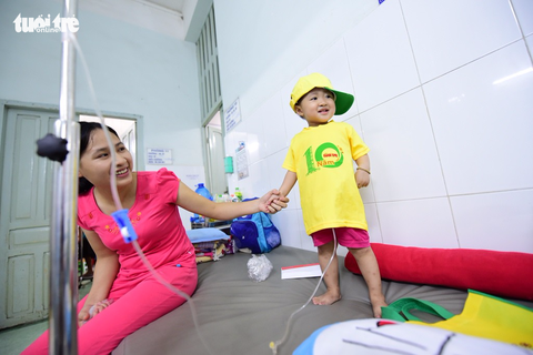 Buổi chiều vui của các bệnh nhi - Ảnh 5. Buổi chiều vui của các bệnh nhi - Ảnh 5.