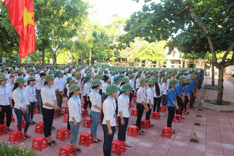 Cả trường đội…nón cối đi khai giảng - Ảnh 3. Cả trường đội…nón cối đi khai giảng - Ảnh 3.