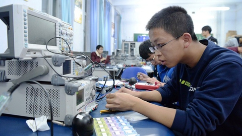 Ai phát triển vũ khí hạt nhân cho Triều Tiên? - Ảnh 1. Ai phát triển vũ khí hạt nhân cho Triều Tiên? - Ảnh 1.
