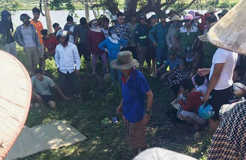 Thấy thi thể người mẹ mang bầu nghi ôm hai con tự vẫn - Ảnh 1. Thấy thi thể người mẹ mang bầu nghi ôm hai con tự vẫn - Ảnh 1.