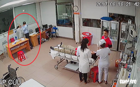 Phạt giám đốc tát nữ bác sĩ ở Vinh 3,6 triệu đồng - Ảnh 1. Phạt giám đốc tát nữ bác sĩ ở Vinh 3,6 triệu đồng - Ảnh 1.
