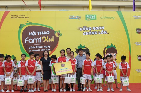 Hỗ trợ phát triển lành mạnh cho học sinh tiểu học - Ảnh 4. Hỗ trợ phát triển lành mạnh cho học sinh tiểu học - Ảnh 4.