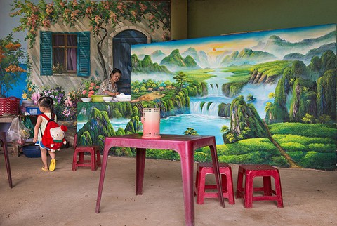 Miền Trung có làng bích hoạ thứ 2 - Ảnh 3. Miền Trung có làng bích hoạ thứ 2 - Ảnh 3.