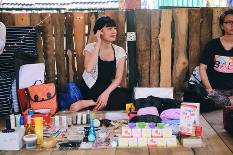 Chợ phiên bán đồ rẻ như người yêu cũ - Ảnh 6. Chợ phiên bán đồ rẻ như người yêu cũ - Ảnh 6.