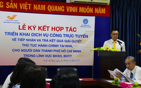 Không còn chầu chực làm thủ tục bảo hiểm xã hội - Ảnh 1. Không còn chầu chực làm thủ tục bảo hiểm xã hội - Ảnh 1.