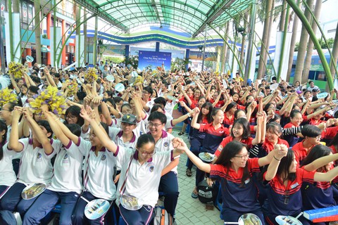 Cuộc thi Cùng non sông cất cánh 2017 tìm ra nhà vô địch - Ảnh 1. Cuộc thi Cùng non sông cất cánh 2017 tìm ra nhà vô địch - Ảnh 1.