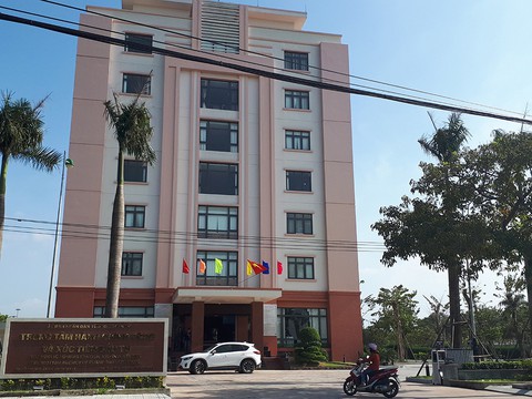 Hai con trai chủ tịch Quảng Nam được bổ nhiệm như thế nào? - Ảnh 4. Hai con trai chủ tịch Quảng Nam được bổ nhiệm như thế nào? - Ảnh 4.