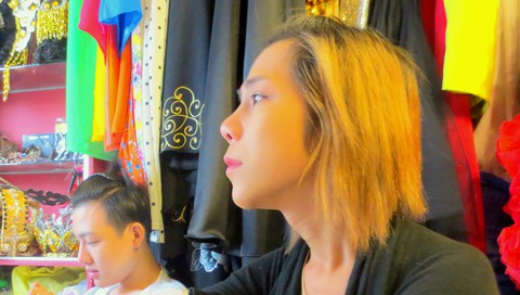 Những bà mẹ can trường của những người con chuyển giới - Ảnh 3. Những bà mẹ can trường của những người con chuyển giới - Ảnh 3.