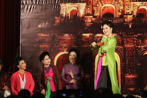 Đàm Quang Minh: Nghe đâu có đàn, có hát là sà đến... - Ảnh 3. Đàm Quang Minh: Nghe đâu có đàn, có hát là sà đến... - Ảnh 3.