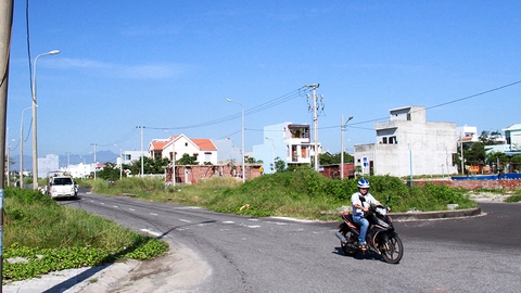 Nợ tiền sử dụng đất quá 5 năm, 300 triệu phải đóng 5 tỉ - Ảnh 1. Nợ tiền sử dụng đất quá 5 năm, 300 triệu phải đóng 5 tỉ - Ảnh 1.