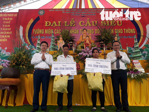10 tháng, hơn 6.800 người Việt chết vì tai nạn giao thông - Ảnh 3. 10 tháng, hơn 6.800 người Việt chết vì tai nạn giao thông - Ảnh 3.