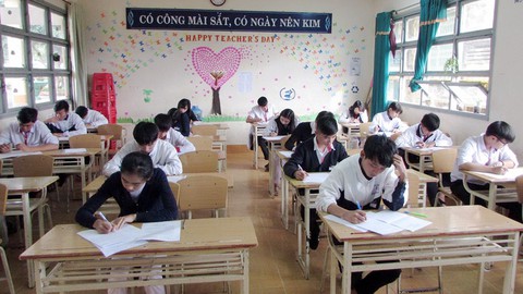 Học trò mở ra sao trong bài thi mở? - Ảnh 1. Học trò mở ra sao trong bài thi mở? - Ảnh 1.