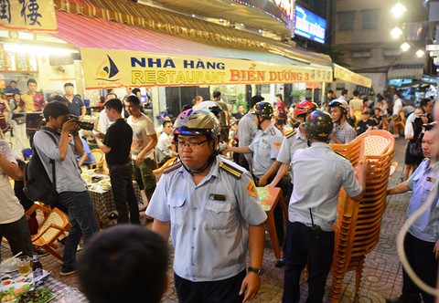 Ông Đoàn Ngọc Hải đề xuất hạ chức chủ tịch phường Cầu Ông Lãnh - Ảnh 1. Ông Đoàn Ngọc Hải đề xuất hạ chức chủ tịch phường Cầu Ông Lãnh - Ảnh 1.