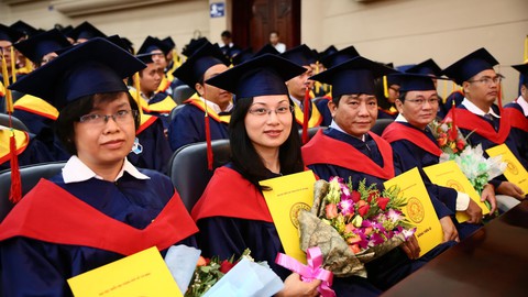 Số lượng quá lớn ảnh hưởng đến chất lượng - Ảnh 1. Số lượng quá lớn ảnh hưởng đến chất lượng - Ảnh 1.
