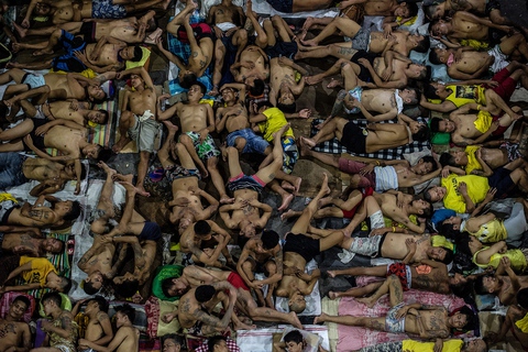 Nhà tù Philippines địa ngục trần gian - Ảnh 1. Nhà tù Philippines địa ngục trần gian - Ảnh 1.