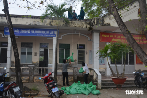 Dân đất mũi Cà Mau: “Bão vào thì nhà bay hết” - Ảnh 5. Dân đất mũi Cà Mau: “Bão vào thì nhà bay hết” - Ảnh 5.