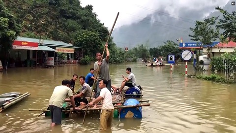 Phá rừng, xẻ đồi gây lũ lớn - Ảnh 1. Phá rừng, xẻ đồi gây lũ lớn - Ảnh 1.