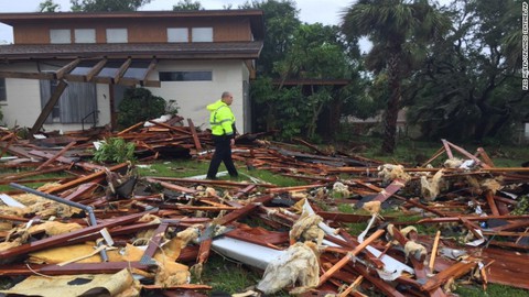 Bão Irma trút cơn thịnh nộ xuống Florida - Ảnh 8. Bão Irma trút cơn thịnh nộ xuống Florida - Ảnh 8.