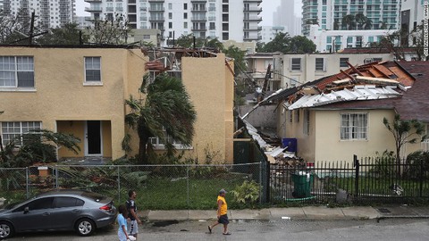 Bão Irma trút cơn thịnh nộ xuống Florida - Ảnh 5. Bão Irma trút cơn thịnh nộ xuống Florida - Ảnh 5.