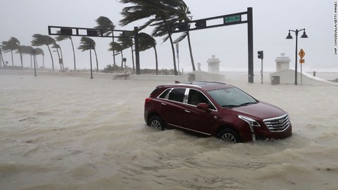Bão Irma trút cơn thịnh nộ xuống Florida - Ảnh 6. Bão Irma trút cơn thịnh nộ xuống Florida - Ảnh 6.
