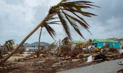 Lo vỡ đập thủy điện, Puerto Rico sơ tán 70.000 dân - Ảnh 1. Lo vỡ đập thủy điện, Puerto Rico sơ tán 70.000 dân - Ảnh 1.