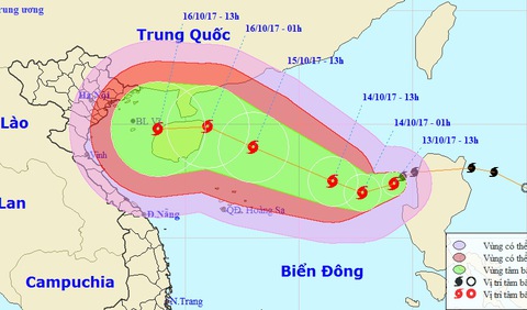 Bão số 11 liên tục đổi hướng trên Biển Đông - Ảnh 1. Bão số 11 liên tục đổi hướng trên Biển Đông - Ảnh 1.