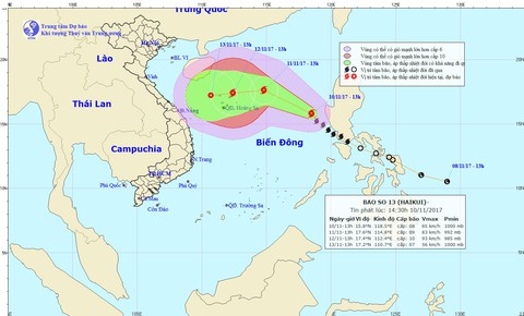 Cơn bão cuối mùa, đường đi phức tạp - Ảnh 1. Cơn bão cuối mùa, đường đi phức tạp - Ảnh 1.