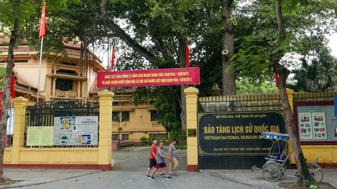 Hãy dành tiền cho những dự án thiết thực thay vì xây bảo tàng - Ảnh 1. Hãy dành tiền cho những dự án thiết thực thay vì xây bảo tàng - Ảnh 1.